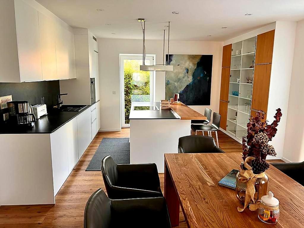 Apartments Bei Playmobil Eg,130M2,Grosse Terassen,24H Self Check-In, Free Parking ツィルンドルフ エクステリア 写真