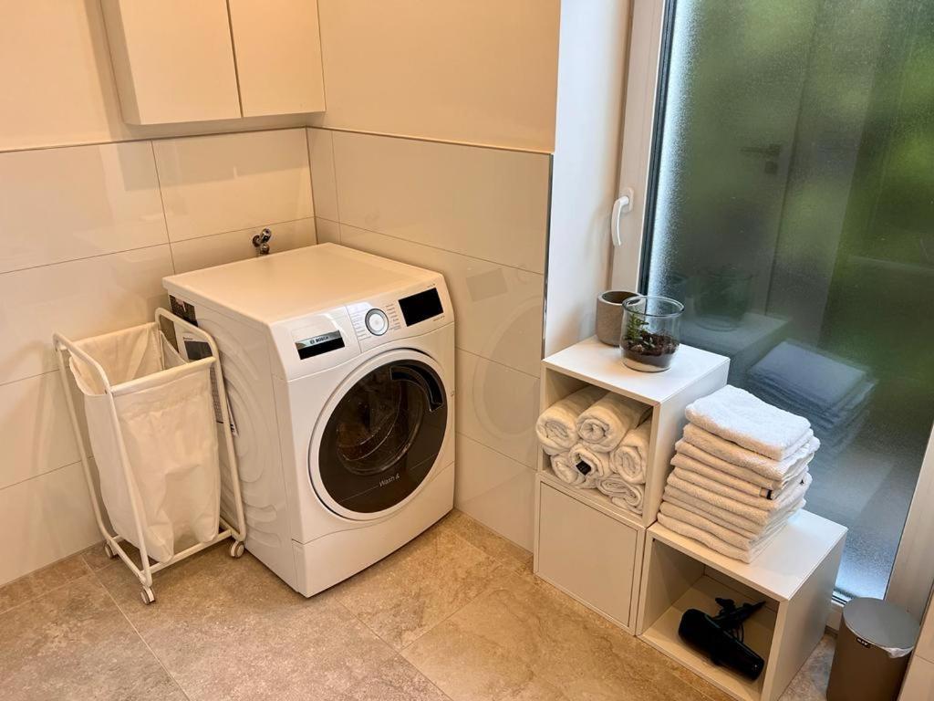 Apartments Bei Playmobil Eg,130M2,Grosse Terassen,24H Self Check-In, Free Parking ツィルンドルフ エクステリア 写真